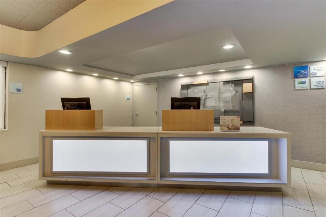 Holiday Inn Express Pittston - Scranton Airport By Ihg Εξωτερικό φωτογραφία
