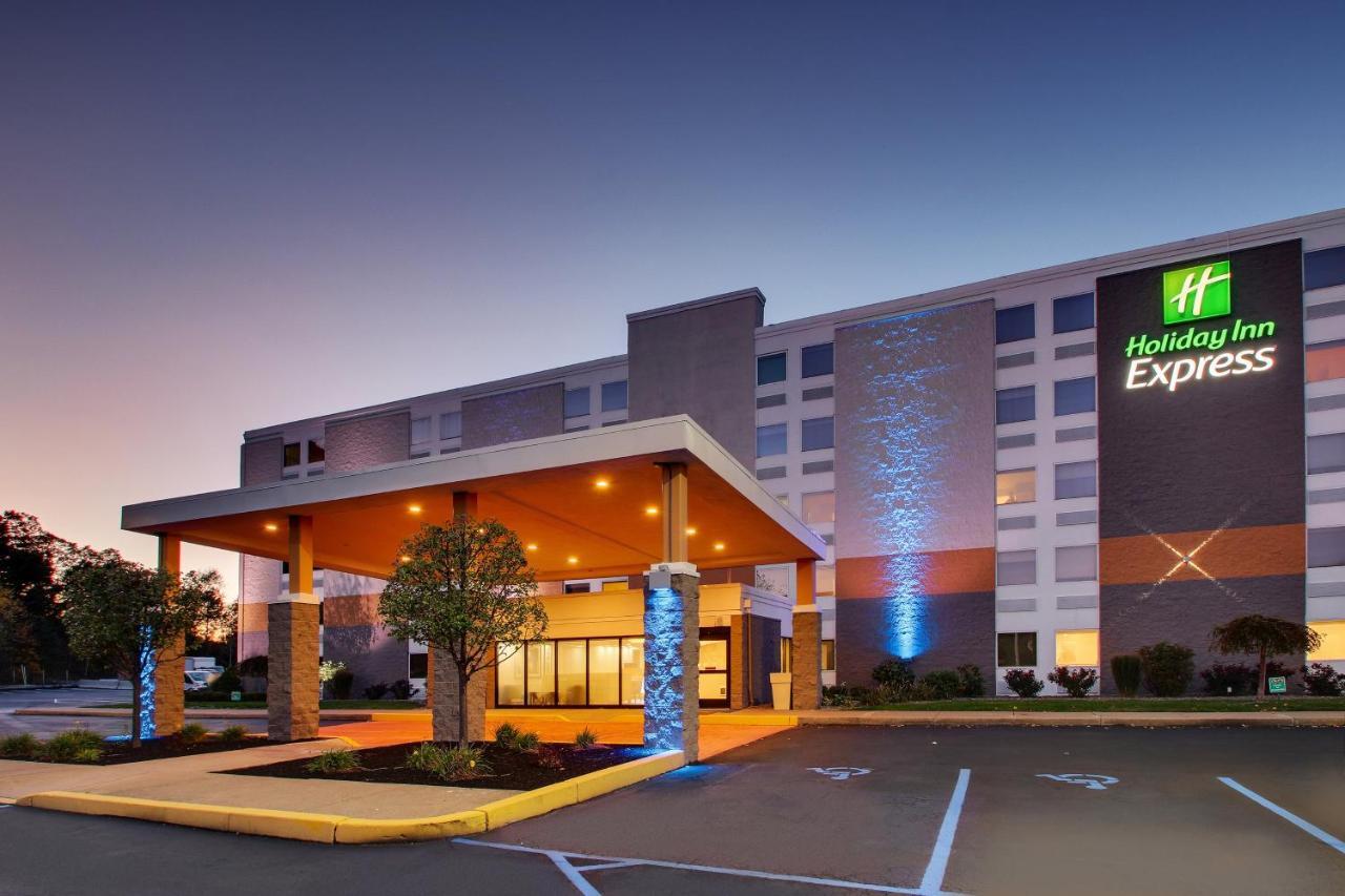 Holiday Inn Express Pittston - Scranton Airport By Ihg Εξωτερικό φωτογραφία