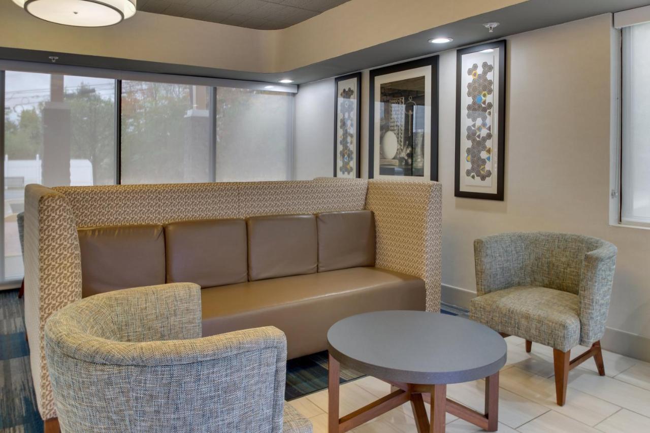 Holiday Inn Express Pittston - Scranton Airport By Ihg Εξωτερικό φωτογραφία