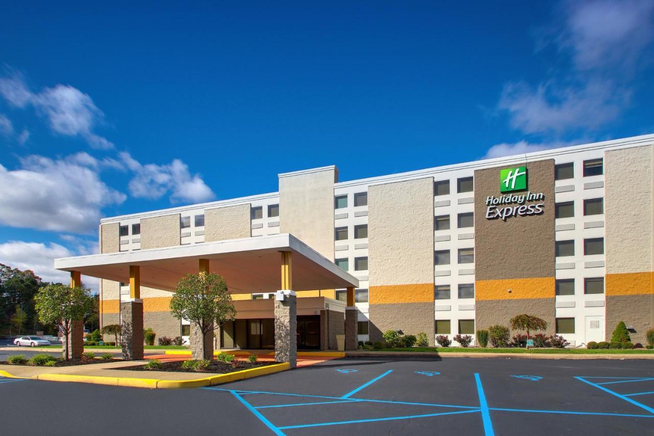 Holiday Inn Express Pittston - Scranton Airport By Ihg Εξωτερικό φωτογραφία